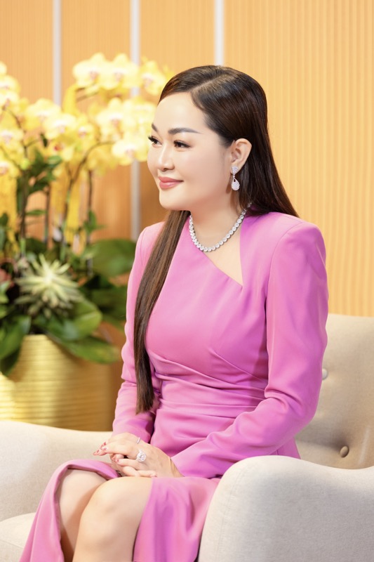 Hoa hậu Hoàng Thanh Nga đồng hành phát sóng trực tiếp Chung kết Miss World 2024
