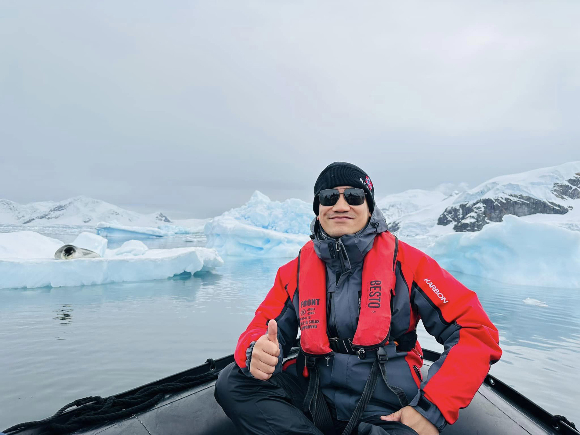 Du khách Việt 4 lần đến Nam Cực, hạnh phúc tột độ làm điều 'cả đời chỉ có 1 lần'