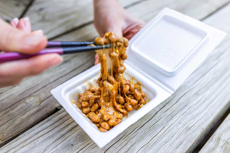 Natto, món ăn sáng và ăn xế giàu dinh dưỡng từ Nhật Bản