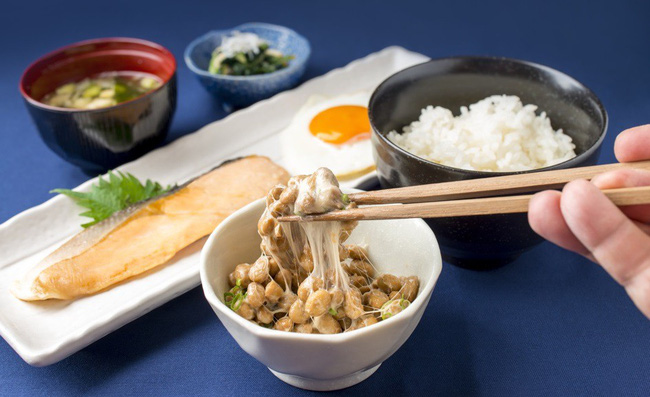 Natto, món ăn sáng và ăn xế giàu dinh dưỡng từ Nhật Bản