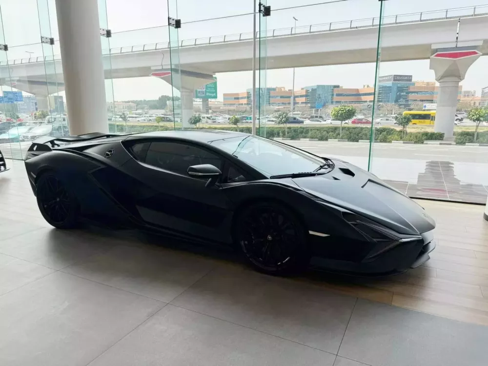 Siêu phẩm Lamborghini Sian của Hoàng Kim Khánh sẽ lại được nhập về Campuchia như Koenigsegg Regera và McLaren Senna?