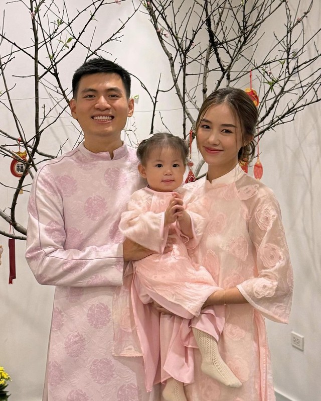 Cháu gái tập đoàn may mặc - Pam Yêu Ơi cán mốc 1 triệu followers trên Instagram: Loạt ảnh ăn mừng độc lạ!