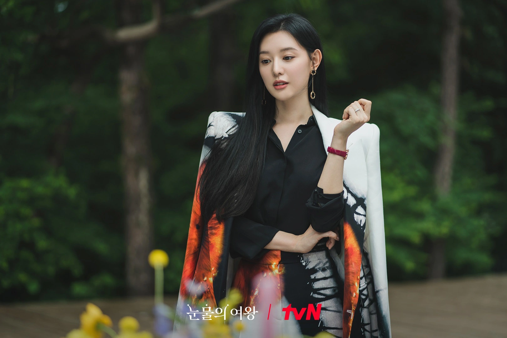Bí mật đằng sau vẻ đẹp sang chảnh của "ái nữ tài phiệt" Kim Ji Won.