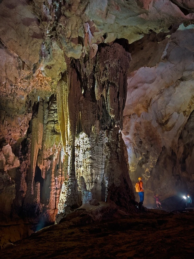 Khám phá văn hóa người Bru - Vân Kiều và hệ thống hang động Quảng Bình