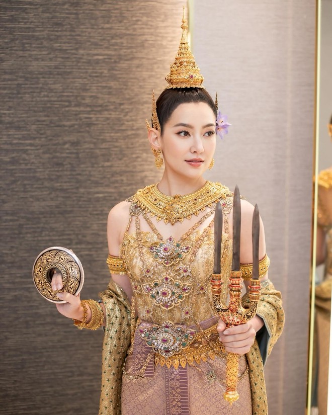 7 nữ thần Songkran 2024 “bất phân thắng bại”