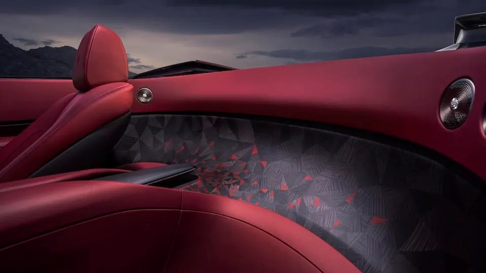 La Rose Noire Droptail Rolls-Royce