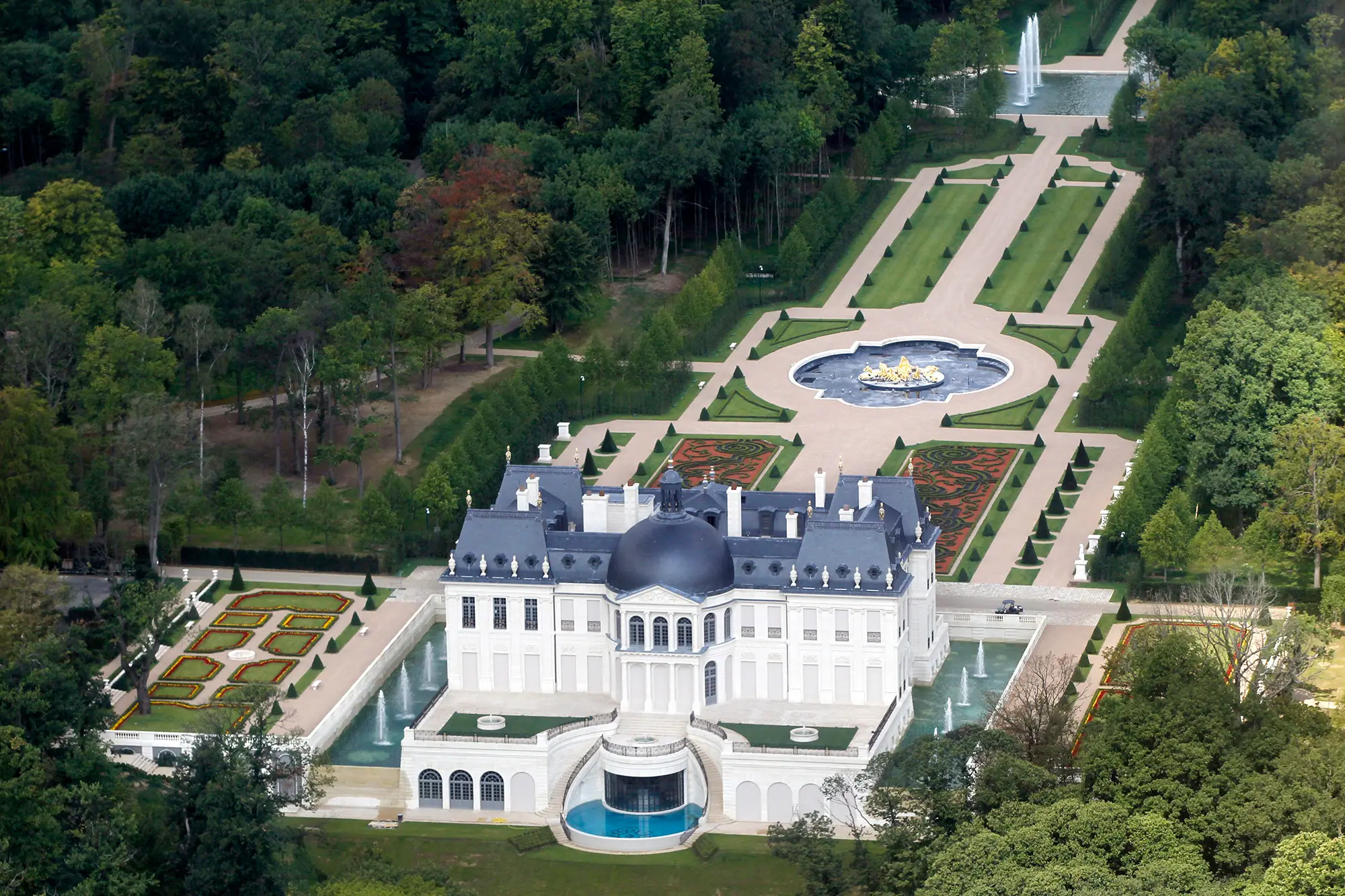 Lâu đài Pháp được rao bán 425 triệu USD