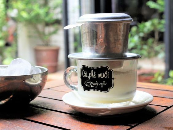 Michelin bình chọn 6 ly cà phê sáng tạo nhất Việt Nam.